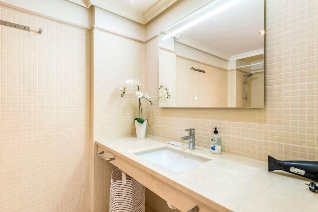 Bright And Welcoming Holiday Home Puerto de Santiago  Ngoại thất bức ảnh